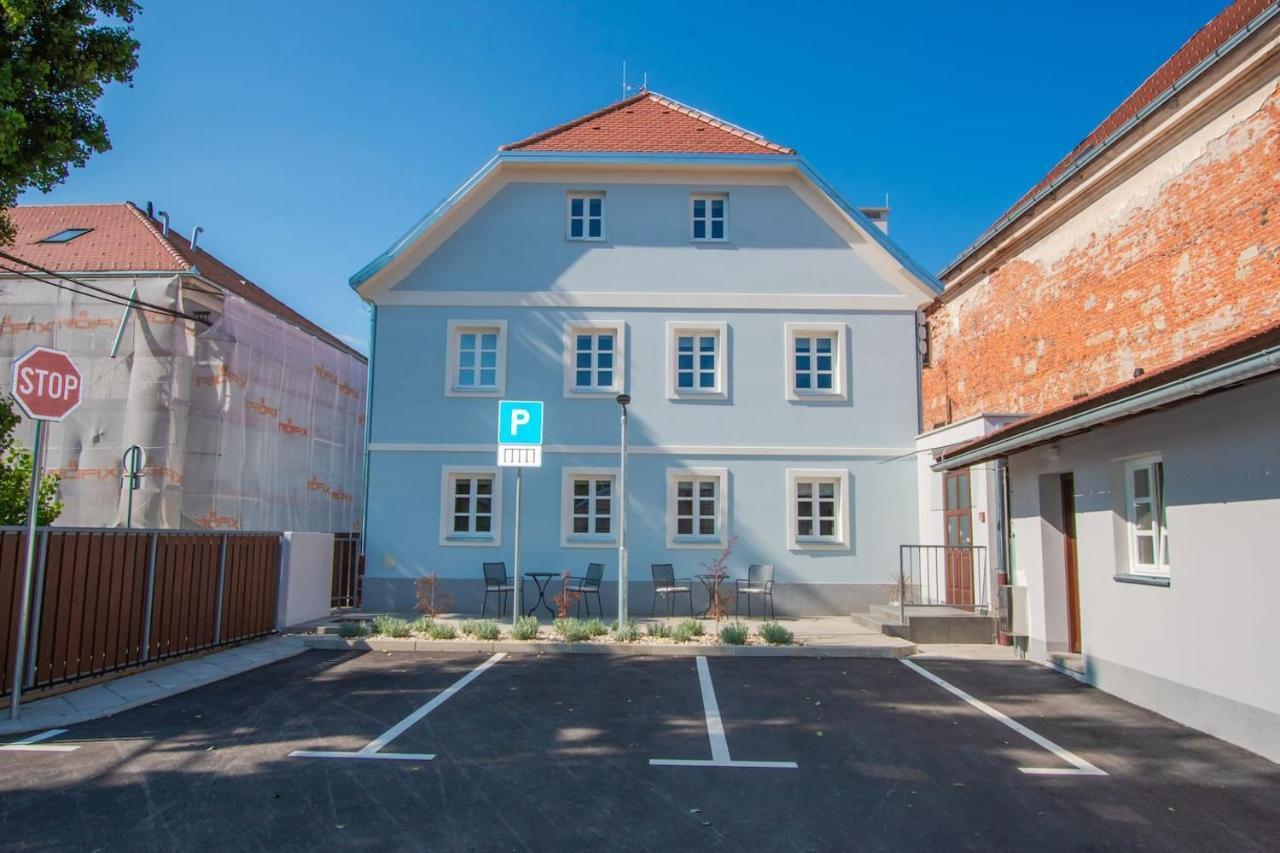 Apartmani Kac Karlovac Esterno foto