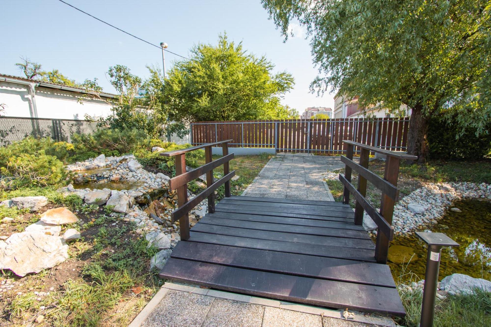 Apartmani Kac Karlovac Esterno foto